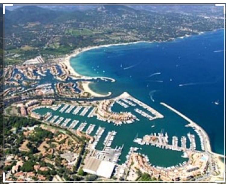 Cavalaire Vue Mer Au Loin Maisonnette Tout Equipee Pour 4 Personnes Avec Piscine Clim Wifi Velos Tv Barbecues 외부 사진